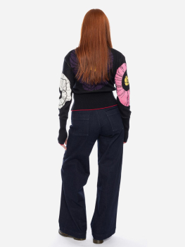 feiner Pullover mit Blume