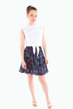 Cropped T-Shirt mit Knoten