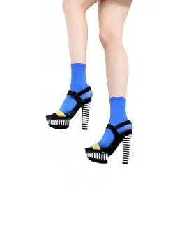 blitzblaue Nylon-Socken