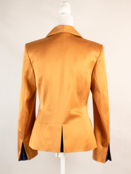 edler Blazer in goldgelb