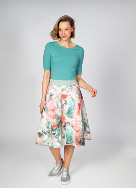 buntes Kleid mit A-Rock