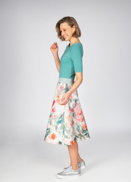 buntes Kleid mit A-Rock