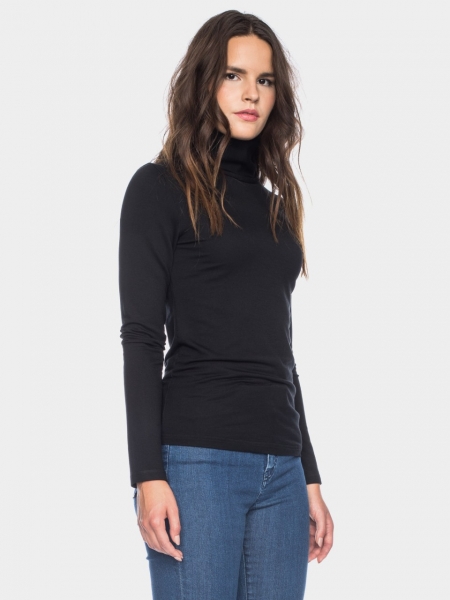 schwarzes Rollkragen Shirt aus Bambusfasern