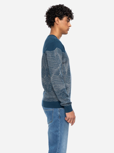 Strickpulli mit grafischem Muster