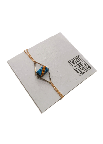 Armband mit Perlenanhänger