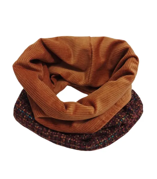 Rundschal aus edlem Material