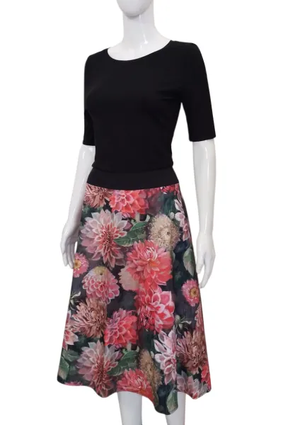 Kleid Emmi – Schwarz mit buntem Blumen-Print