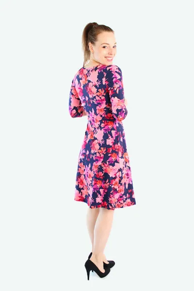 Kleid mit floralem Muster