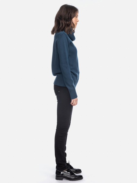 Strick-Pulli in Blau