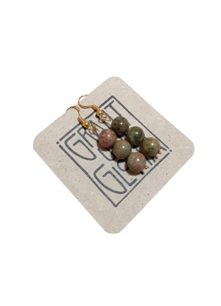 Ohrringe mit runden Steinen