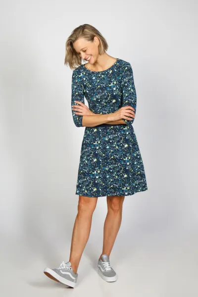 Kleid aus dunkelblauem Print-Stoff