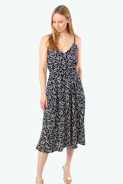 Traegerkleid mit Herzen